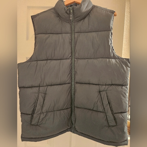 Old Navy Puffer Vest XL Green - Picture 1 of 5